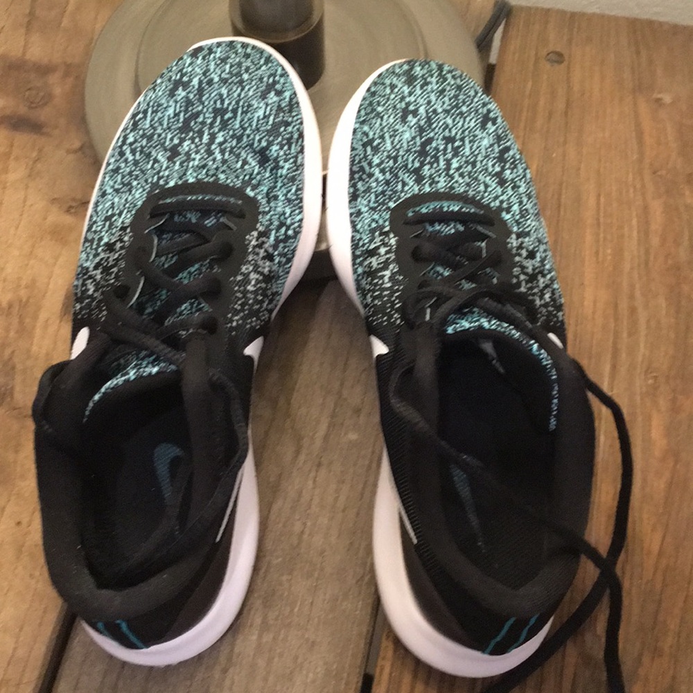 Nike used tennis shoes